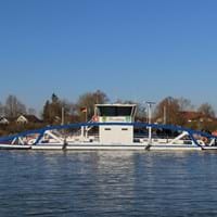 neue Donaufähre
